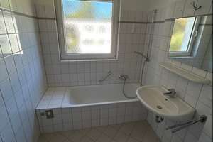 Gemütliche 2-Zimmer-Wohnung mit Balkon – Anne-Frank-Str. 26, 65197 Klarenthal, Wiesbaden – Vorschaubild 5