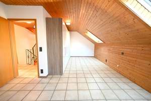***KOMFORTABLES REIHENHAUS MIT XXL-GARAGE*** – Die vollständige Adresse der Immobilie erhältst du vom Anbieter., 75397 Simmozheim – Vorschaubild 16