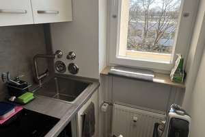 Helles Möbliertes 1-Zimmer-Apartment mit Süd-Loggia & Parkplatz – Regina-Ullmann-Straße 20, 81927 Johanneskirchen, München – Vorschaubild 3