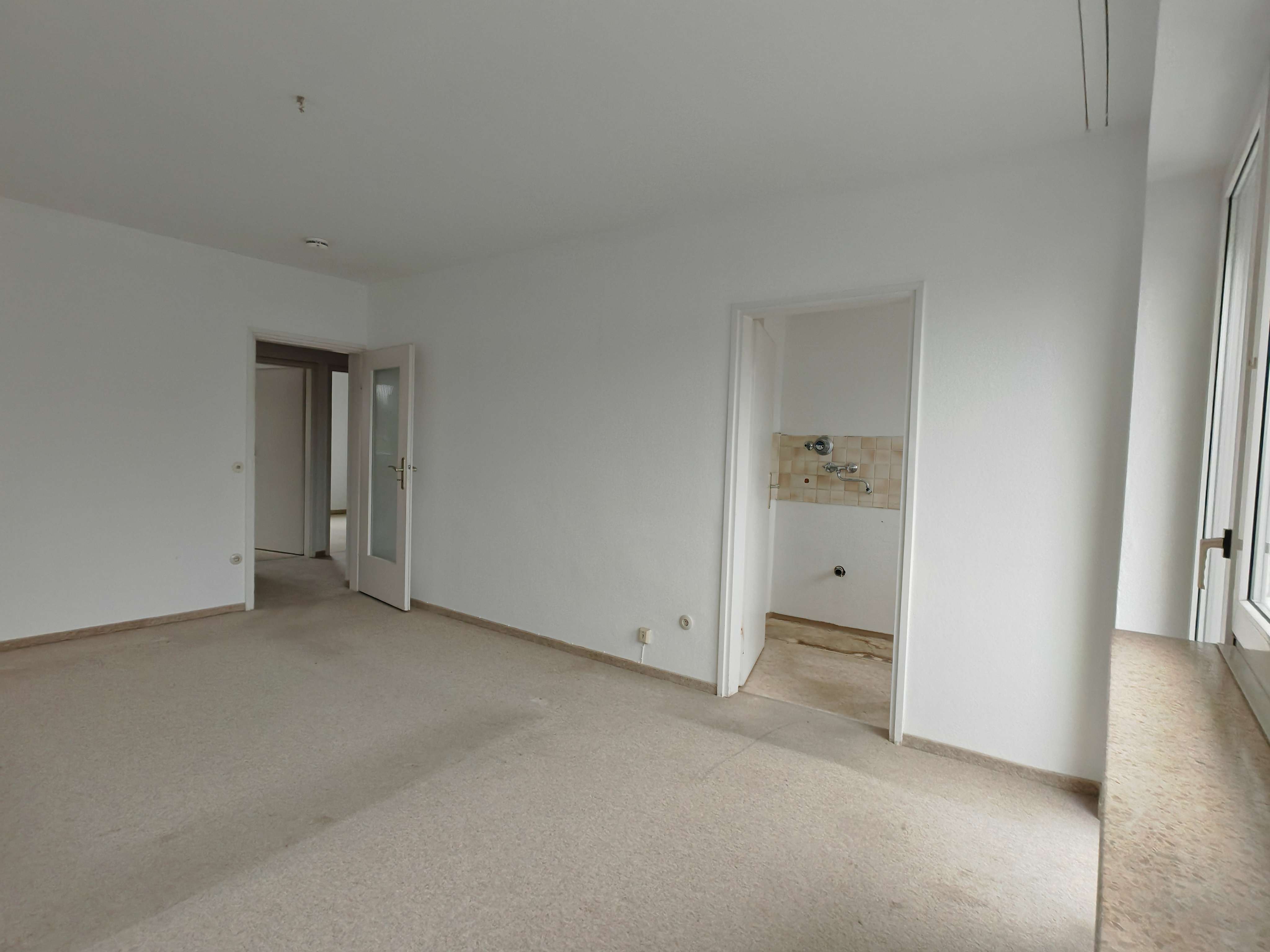 Ihr neues Zuhause zum Verwirklichen – 3-ZKB mit Balkon und Potenzial, München – Bild 1