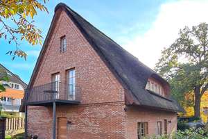 Exklusives Architektenhaus unter Reet – Die vollständige Adresse der Immobilie erhältst du vom Anbieter., 22559 Rissen, Hamburg – Vorschaubild 4