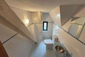 Optimal für Familien! 4-Zimmer-Dachgeschosswohnung mit Balkon Pfersee – Leonhard-Hausmann-Straße 60, 86157 Pfersee-Nord, Augsburg – Vorschaubild 13