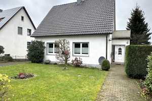 Nicht vermietetes Einfamilienhaus mit Einliegerwohnung und Garagen in Top Wohnlage – Märkischer Kreis – Vorschaubild 2