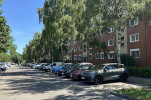 Gut geschnittene 3-Zimmerwohnung | Bezugsfrei! – Die vollständige Adresse der Immobilie erhältst du vom Anbieter., 13059 Neu-Hohenschönhausen, Berlin – Vorschaubild 1