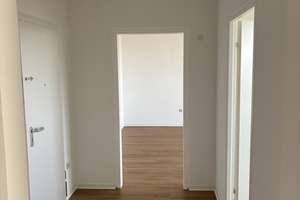 Geräumige 2-Zimmer-Wohnung mit Ausblick in Darmstadt-Kranichstein – Pfannmüllerweg 46, 64289 Kranichstein, Darmstadt – Vorschaubild 5
