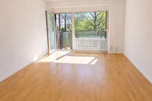 Renovierte 3-Z.-Wohnung mit Balkon in Köln-Zündorf – In der Adelenhütte 4, 51143 Zündorf, Köln – Vorschaubild 1