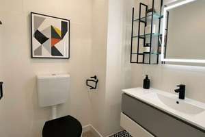 3-Zimmer-Wohnung mit Loggia und Weitblick über Berlin – Fahrstuhl, 2 Stellplätze, Renovierungsobjekt – Die vollständige Adresse der Immobilie erhältst du vom Anbieter., 12349 Buckow, Berlin – Vorschaubild 10