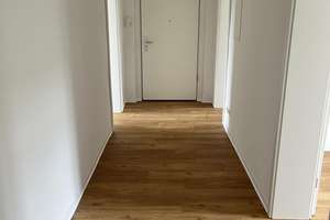 Erstbezug nach Einzelmodernisierung - Moderne 4-Zimmer-Wohnung sucht neue Bewohner – Rhönring 36, 64289 Darmstadt-Nord, Darmstadt – Vorschaubild 2