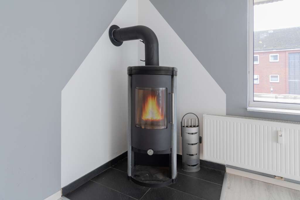 Immobilie in Geesthacht - Geesthacht Oberstadt: Schöne 3-Zimmer-Wohnung mit Kamin und Balkon! - Bild 1