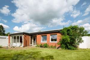 Charmanter Bungalow in ruhiger Lage des Kurfürstenviertels mit Garten und Garage – Die vollständige Adresse der Immobilie erhältst du vom Anbieter., 28329 Gartenstadt Vahr, Bremen – Vorschaubild 2