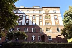 Hohe Decken, guter Schnitt - 
Altbauwohnung zur eigenen Gestaltung in Barmbek-Süd
