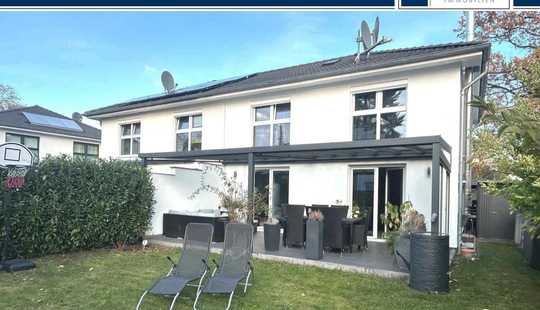 Bild von TOP Zustand und Ausstattung - KfW-70-Doppelhaushälfte mit ca. 49 m² wohnlich ausgebautem Keller