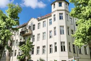 PRAKTISCHES ERDGESCHOSS - SCHÖNE HOLZDIELEN,& STUCK- IM RHEINGAUVIERTEL, NÄHE HEIDELBERGER PLATZ – Johannisberger Str. 1a, 14197 Wilmersdorf, Berlin – Vorschaubild 33
