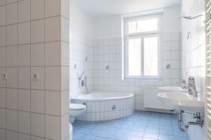 Hanau Alt-Kesselstadt: Gemütliche 4-Zimmer-Altbau-Wohnung in ruhiger und beliebter Wohnlage – Die vollständige Adresse der Immobilie erhältst du vom Anbieter., 63454 Kesselstadt, Hanau – Vorschaubild 10
