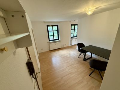 Teilmöblierte, lichtdurchflutete 1,5-Zimmer-Wohnung mit Terrasse in Alt-RohrbacH