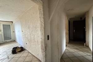 Sanierungsbedürftige 3,5 Zimmer mit großem Balkon und PKW Stellplatz im Hof – Die vollständige Adresse der Immobilie erhältst du vom Anbieter., 45891 Erle, Gelsenkirchen – Vorschaubild 4
