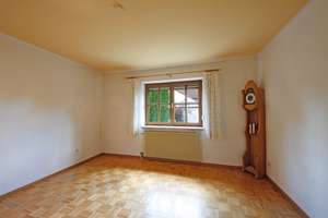 CHARMANTES FAMILIENNEST mit sonnigem Garten &  solider Bausubstanz – Schwandorfertstr 11, 81549 Südgiesing, München – Vorschaubild 4