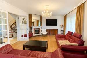 Exklusive Villa mit zwei Wohneinheiten, hochwertiger Ausstattung und ruhiger Lage in BS-Lamme – Die vollständige Adresse der Immobilie erhältst du vom Anbieter., 38116 Lehndorf-Watenbüttel, Braunschweig – Vorschaubild 2