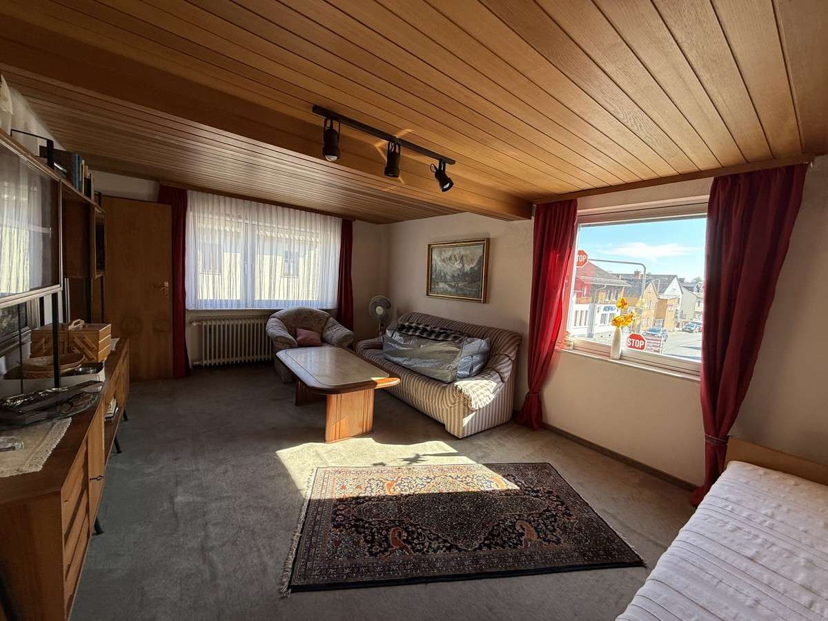 Immobilie in Nidderau - Viel Platz für die große Familie - Raumwunder mit tollem Außenbereich - Bild 8