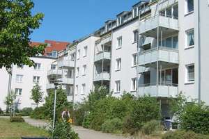 Lichtdurchflutete 4-Zimmer-Familienwohnung – 97084 Heuchelhof, Würzburg – Vorschaubild 11