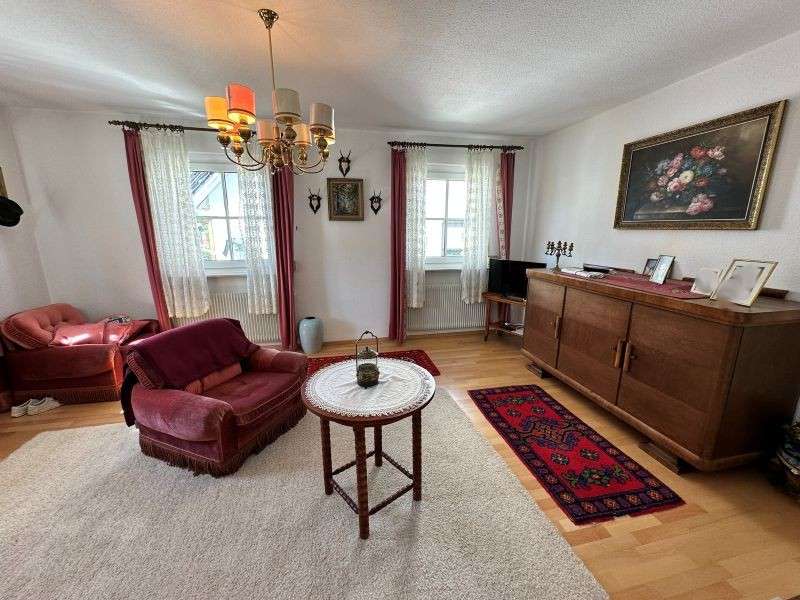 Immobilie in Dettingen an der Erms - Raum für Generationen, Rendite und Ideen – Gepflegtes Mehrfamilienhaus mit Garten - Bild 8