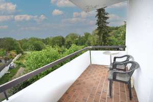 Ruhiges 1-Zi.-Appartement mit tollem S/O-Balkon, unverbaubarem Ausblick und Garage – Die vollständige Adresse der Immobilie erhältst du vom Anbieter., 70619 Riedenberg, Stuttgart – Vorschaubild 4