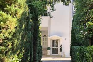 Ihr Zuhause im Grünen: Hochwertige Gartenwohnung mit Südwestterrasse in München-Lochhausen