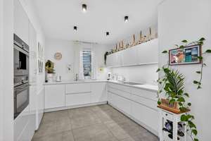 Exklusives Splitlevel-Reiheneckhaus in Top-Lage mit traumhaftem Garten - Nähe Uniklinikum
 – Die vollständige Adresse der Immobilie erhältst du vom Anbieter., 89075 Eselsberg, Ulm – Vorschaubild 3