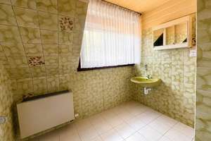 Familienfreundliches Zuhause mit Garten und Potenzial – Die vollständige Adresse der Immobilie erhältst du vom Anbieter., 46147 Sterkrade-Nord, Oberhausen – Vorschaubild 3