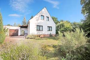 Freistehendes Einfamilienhaus mit viel Potenzial in Dessau-Haideburg – Die vollständige Adresse der Immobilie erhältst du vom Anbieter., 6849 Haideburg, Dessau-Roßlau – Vorschaubild 2