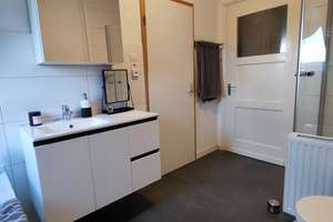 Dachgeschosswohnung mit Einbauküche und modernem Badezimmer – Trierer Straße 150, 56072 Metternich, Koblenz – Vorschaubild 4