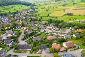 Top Lage - Mehr-Generationenhaus mit toller Aussicht – Die vollständige Adresse der Immobilie erhältst du vom Anbieter., 79400 Kandern – Vorschaubild 2