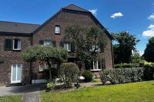 In dieser einzigartigen Wohnung verschmilzt historischer Charme mit zeitgemäßem Wohnkomfort – ein Zu – Die vollständige Adresse der Immobilie erhältst du vom Anbieter., 47229 Friemersheim, Duisburg – Vorschaubild 2
