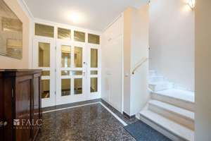 Lichtdurchflutete Dachgeschosswohnung mit außergewöhnlicher Raumhöhe und klassischer Eleganz – Die vollständige Adresse der Immobilie erhältst du vom Anbieter., 81545 Harlaching, München – Vorschaubild 15