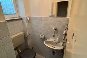 Handwerker aufgepasst: Reihenmittelhaus mit Potenzial in Reutlingen – Sofort verfügbar – Die vollständige Adresse der Immobilie erhältst du vom Anbieter., 72762 Reutlingen-Mitte, Reutlingen – Vorschaubild 6