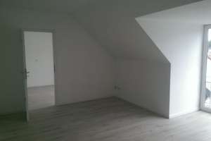 Dachgeschosswohnung mit 2 Balkonen – Leipziger Straße 17b, 4509 Delitzsch – Vorschaubild 2