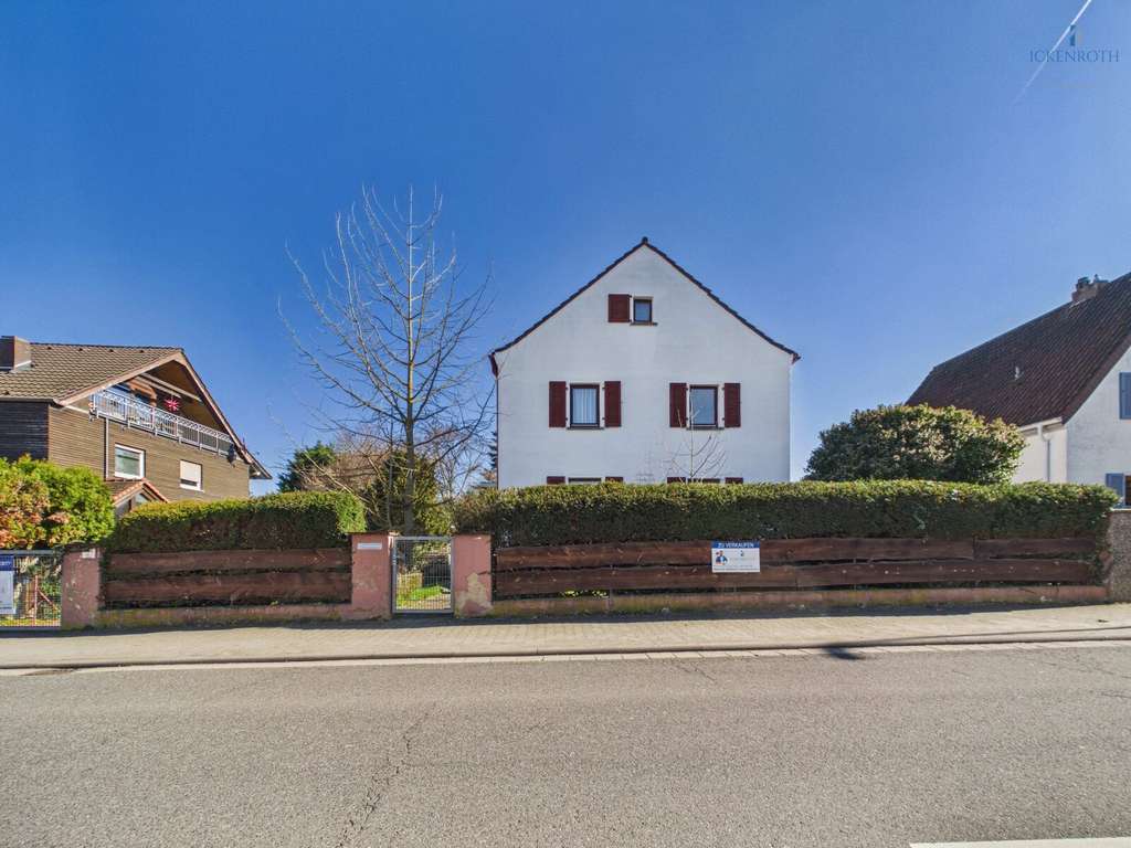 Immobilie in Kirchheimbolanden - **Charmantes Einfamilienhaus (ca. 256m²) mit toller Gartenfläche, guter Raumaufteilung, Garage, uvm. - Bild 1