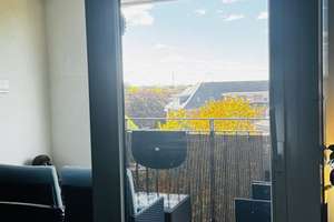 Exklusive 2-Zimmer-Wohnung mit Weitblick über Hamburg – 5. Obergeschoss am Stadtpark Winterhude – Fuhlsbüttler Straße 300, 22307 Barmbek-Nord, Hamburg – Vorschaubild 2