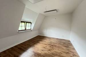 Kernsanierte 3 Zimmer Wohnung in Jugendstilvilla in Hagen Hohenlimburg - Dachgeschoss – Im Weinhof 13, 58119 Hohenlimburg (Ortsteil), Hagen – Vorschaubild 10