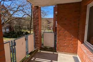 Für Studenten-Pärchen! 2 Zi.Whg. mit Balkon inkl. Pkw-Stellplatz an der Uni-Kiel – Meyerhofstr. 9, 24106 Wik, Kiel – Vorschaubild 2