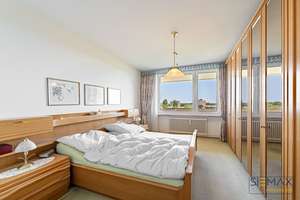 *** FREI *** 
Ein Zuhause mit Charme, durchdachtem Grundriss und zwei Balkonen – Die vollständige Adresse der Immobilie erhältst du vom Anbieter., 85774 Unterföhring – Vorschaubild 3