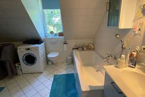 Helle Maisonettewohnung mit Südbalkon & Einbauküche – Ruhe & Raum auf zwei Etagen – Rathsberger Straße 15, 91054 Burgberg, Erlangen – Vorschaubild 11