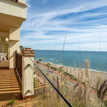Beeindruckende Wohnung mit Meerblick in erster Strandreihe – Benalmádena Costa