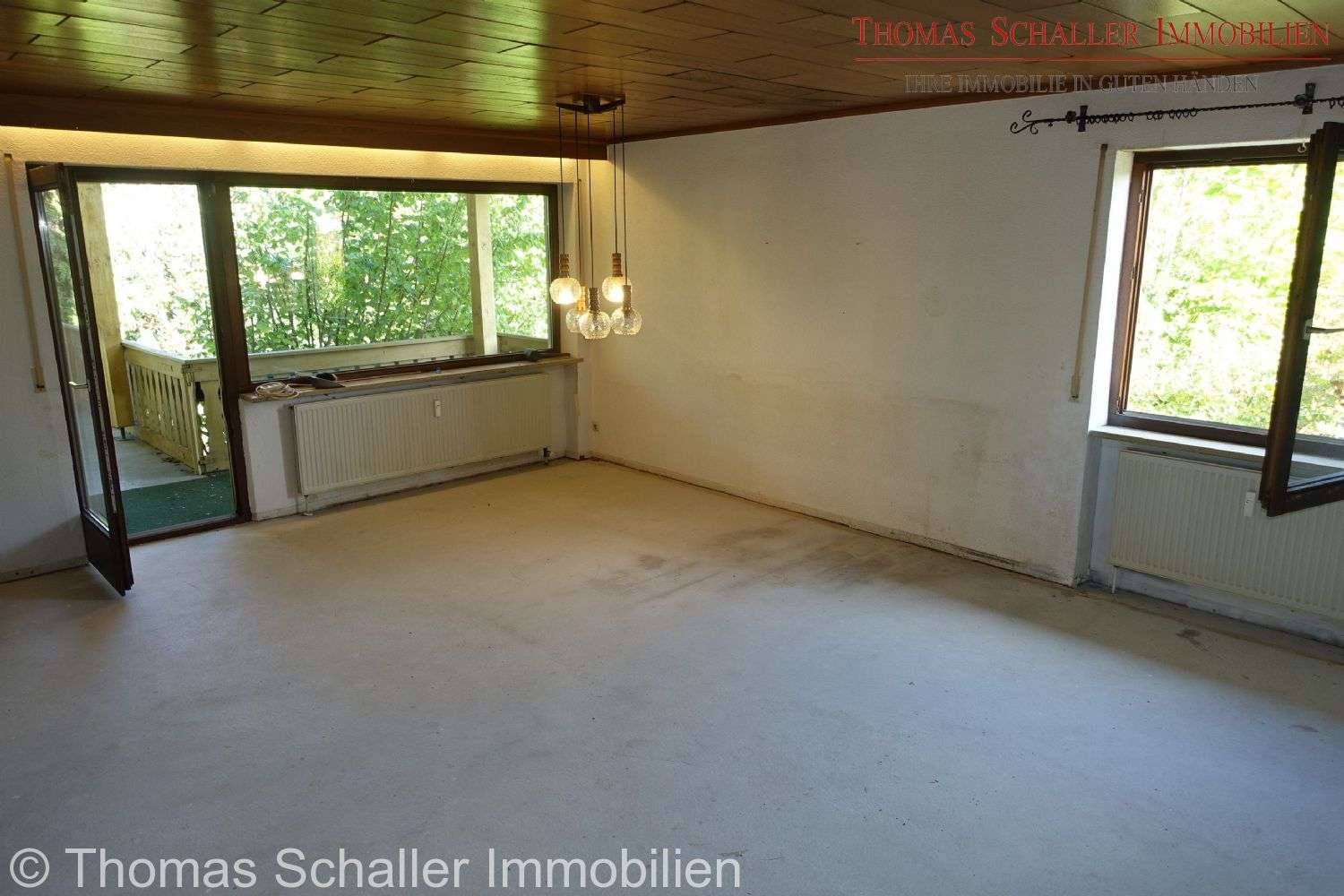 Immobilie in Velburg - Ein-/ Zweifamilienhaus in Hanglage mit Garage, Terrasse, Balkon, Loggia, EBK in Velburg bei Neumarkt - Bild 10