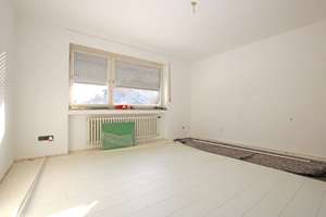 2 bis 3-Parteienhaus oder Domizil für die Großfamilie mit schönem Gartengrundstück in Köln-Lövenich – Die vollständige Adresse der Immobilie erhältst du vom Anbieter., 50859 Lövenich, Köln – Vorschaubild 6