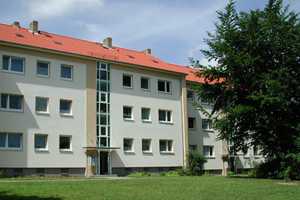 Perfekt für uns: sanierte 2-Zimmer-Wohnung – Im Waldwinkel 23, 24109 Kiel – Vorschaubild 1