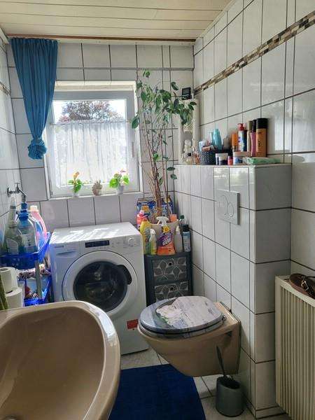 Preiswertes Zweifamilienhaus in Simmelsdorf/Hüttenbach mit Garten und Nebengebäuden, Nürnberger Land Kreis – Bild 3