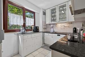 Perfekter Mix aus Ruhe und Stadtnähe - Ideale 2,5-Zimmer-Wohnung mit Balkon und Tiefgarage – Die vollständige Adresse der Immobilie erhältst du vom Anbieter., 70376 Neckarvorstadt, Stuttgart – Vorschaubild 14