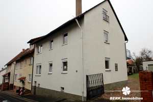 BERK Immobilien - Charmantes Zweifamilienhaus mit großem Platzangebot und Garage in Mönchberg – Miltenberg (Kreis) – Vorschaubild 1