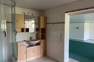 **Großzügiges Wohnhaus mit Schwimmbad und Einliegerwohnung in der Eifel** – Die vollständige Adresse der Immobilie erhältst du vom Anbieter., 54608 Bleialf – Vorschaubild 16